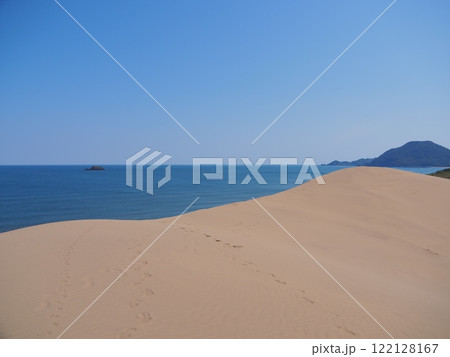 砂丘の美しい風景 122128167