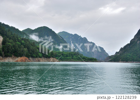 【山の風景】富山県・黒部湖(2010年) 【山の風景】富山県・黒部湖(2010年) 122128239