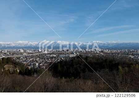 2025.1呉羽山展望台からの眺望 北アルプス剱岳立山連峰と富山市中心部市街地冬景色 2025.1呉羽山展望台からの眺望 北アルプス剱岳立山連峰と富山市中心部市街地冬景色 122129506