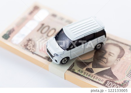 自動車とお金 122133005