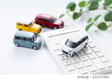 自動車と電卓 自動車と電卓 122133462