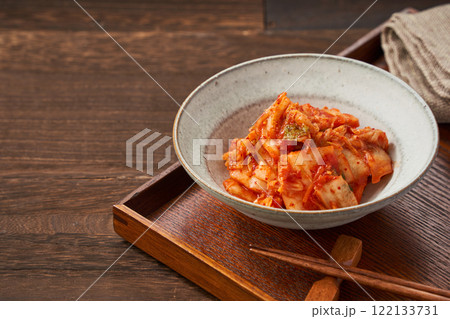 健康的な発酵食品、白菜のキムチ 122133731