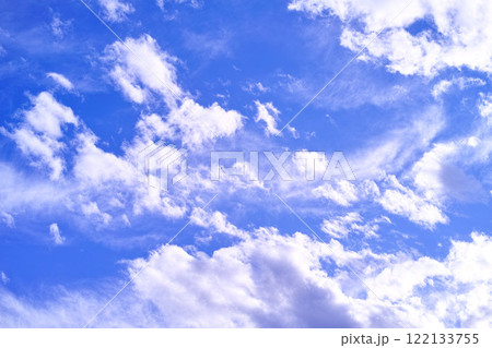 青空と雲イメージ 122133755