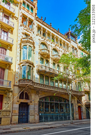 Barcelona. Casa Thomas designed by the modernist architect Lluis Domenech. 122133908