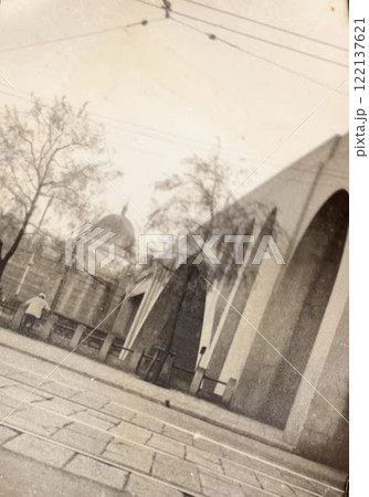 聖橋下から見るニコライ堂　東京復活大聖堂　戦前の風景　1930年代 122137621