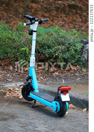 電動キックボード 122137633