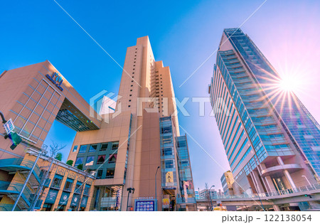 日本の横浜都市景観 1月。桜木町駅前からクロスゲートやワシントンホテル、富士ソフトなど望む＝13日 122138054
