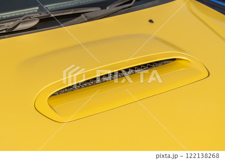 自動車の空気取り入れ口 Air intake of private car 自動車の空気取り入れ口 Air intake of private car 122138268