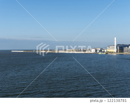 高速道路のPAから見る港の風景 高速道路のPAから見る港の風景 122138781