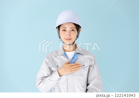 女性 作業着 ヘルメット お任せ 女性 作業着 ヘルメット お任せ 122141043