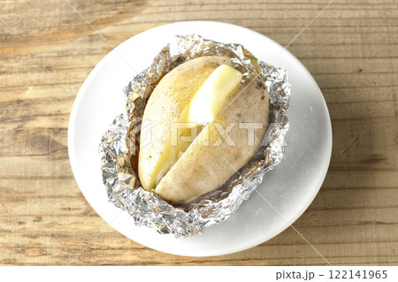 熱々ホクホクじゃがバター 122141965