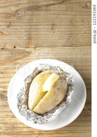 熱々ホクホクじゃがバター 122141969