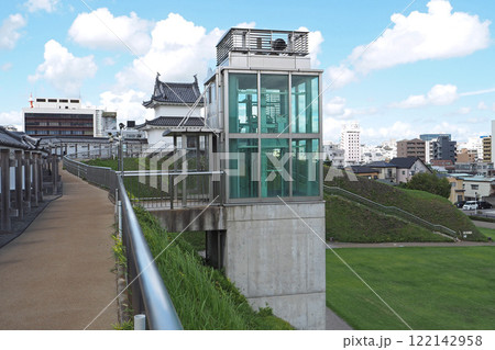 宇都宮城址公園のエレベーター【栃木県宇都宮市】 宇都宮城址公園のエレベーター【栃木県宇都宮市】 122142958