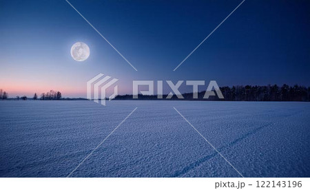 満月に照らされた美しい雪原の画像3 122143196