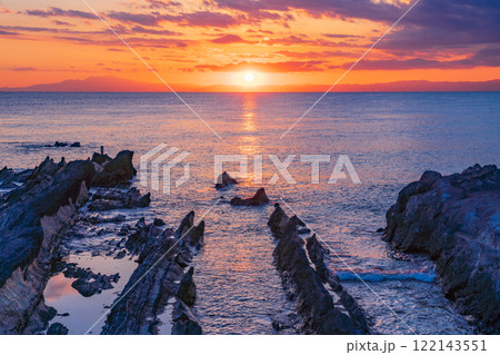 【神奈川県】荒崎海岸の磯　夕景 122143551