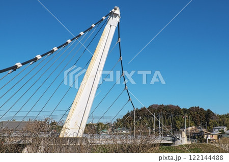 下飯田遊水地にかかる吊り橋　鷺舞橋 122144488