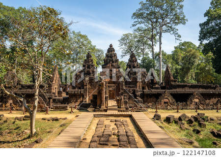 世界遺産 バンテアイ・スレイ寺院 (カンボジア) 世界遺産 バンテアイ・スレイ寺院 (カンボジア) 122147108