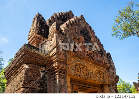 世界遺産　バンテアイ・スレイ寺院　(カンボジア) 122147112
