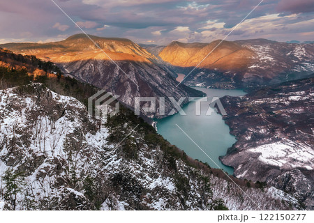 Winter Sunrise at Observation Point in Tara National Park Winter Sunrise at Observation Point in Tara National Park 122150277