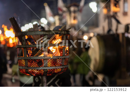 鳥追い祭の晩　群馬県中之条町 122153912