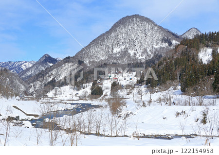 信州小谷村 冬の山里 122154958