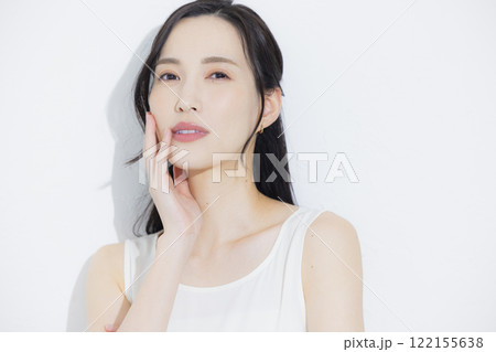 若い女性のポートレート 若い女性のポートレート 122155638