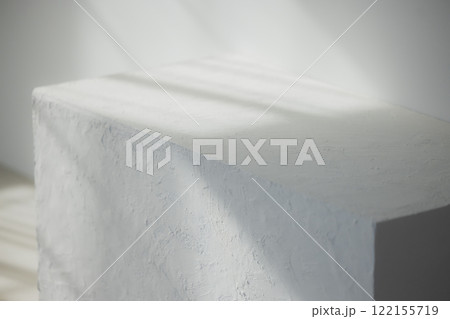 白い背景の写真　 122155719