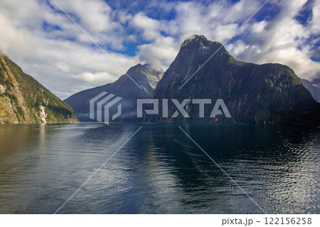 フィヨルドランド国立公園 122156258