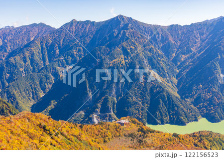 秋の立山黒部アルペンルート 紅葉の大観峰からの眺望 秋の立山黒部アルペンルート 紅葉の大観峰からの眺望 122156523