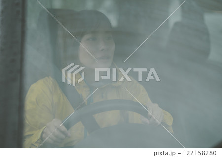 雨の日の運転 雨の日の運転 122158280