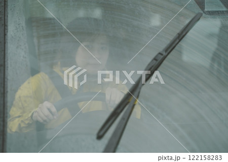雨の日の運転 122158283