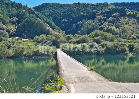 【三里沈下橋 (四万十川)】 高知県四万十市三里 122158521