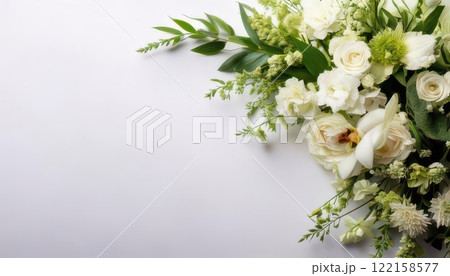 《AI画像》白いお花で飾りつけた背景素材 122158577