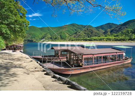 【四万十川 (屋形船)】 撮影場所：高知県四万十市三里 122159728