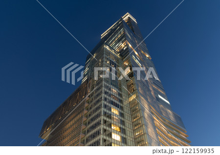 あべのハルカス 夜景 見上げ アップ【同アングル2/4】 あべのハルカス 夜景 見上げ アップ【同アングル2/4】 122159935