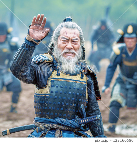 戦いを制止する侍 122160580