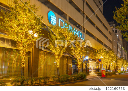 神戸旧居留地の華やかなイルミネーション 122160738