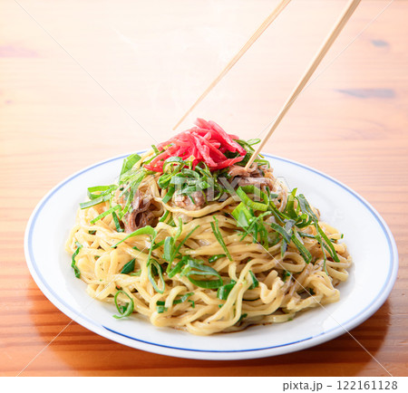 ネギ塩焼きそば 醤油味 ( 葱を無駄にしないアイデアやきそば ) ネギ塩焼きそば 醤油味 ( 葱を無駄にしないアイデアやきそば ) 122161128