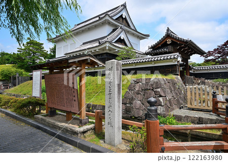 山城国「勝竜寺城」勝竜寺城公園の様子 122163980