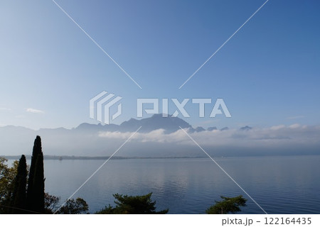 レマン湖の景色、モントルーから スイス レマン湖の景色、モントルーから スイス 122164435