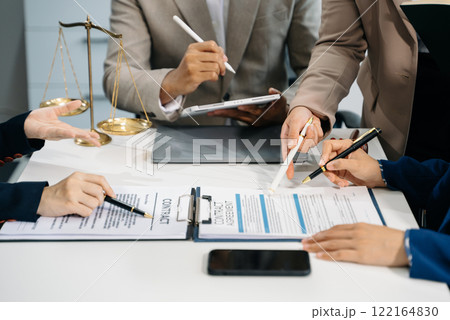 Business and Male lawyer or judge consult having team meeting with client, Law Business and Male lawyer or judge consult having team meeting with client, Law 122164830