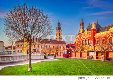 Oradea, Romania. Beautiful Christmas Market in Eastern Europe 122165046