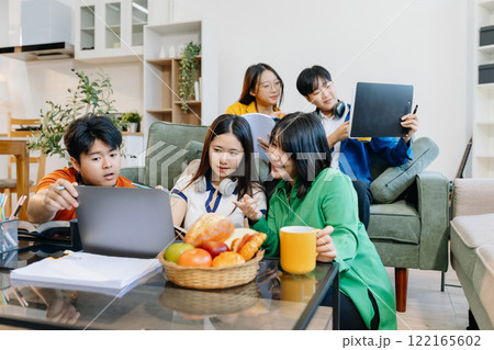 Learning online working concept. Learning online working concept. 122165602