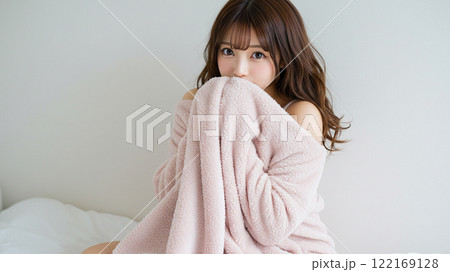 優しい表情とモコモコ素材の温かみ 優しい表情とモコモコ素材の温かみ 122169128