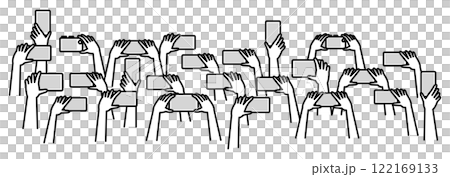 スマホやカメラを掲げる集団の手　白黒 122169133