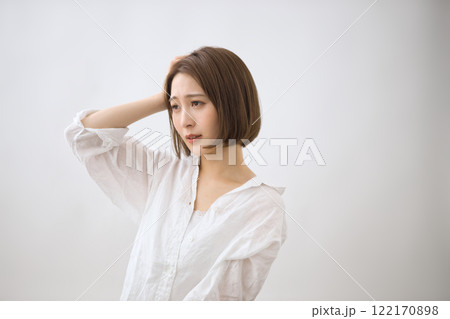 20代女性のビューティー 122170898