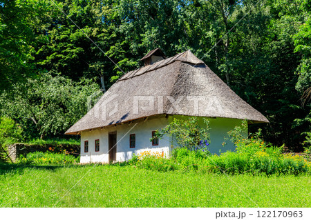 Ancient traditional ukrainian rural house in Pyrohiv (Pirogovo) village near Kiev, Ukraine 122170963