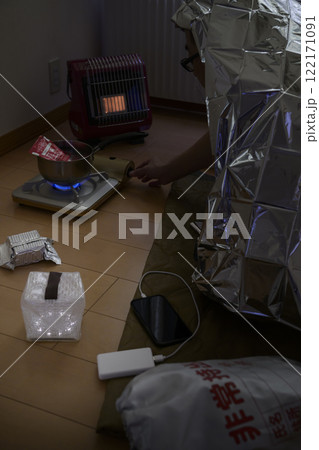 自宅避難(冬) 自宅避難(冬) 122171091