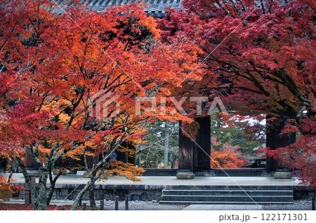 京都 南禅寺 水路閣 紅葉;Suiro-kaku, Nanzen-ji, Kyoto 京都 南禅寺 水路閣 紅葉;Suiro-kaku, Nanzen-ji, Kyoto 122171301