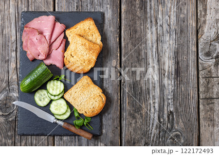 toast with corned beef and veggies, top view toast with corned beef and veggies, top view 122172493